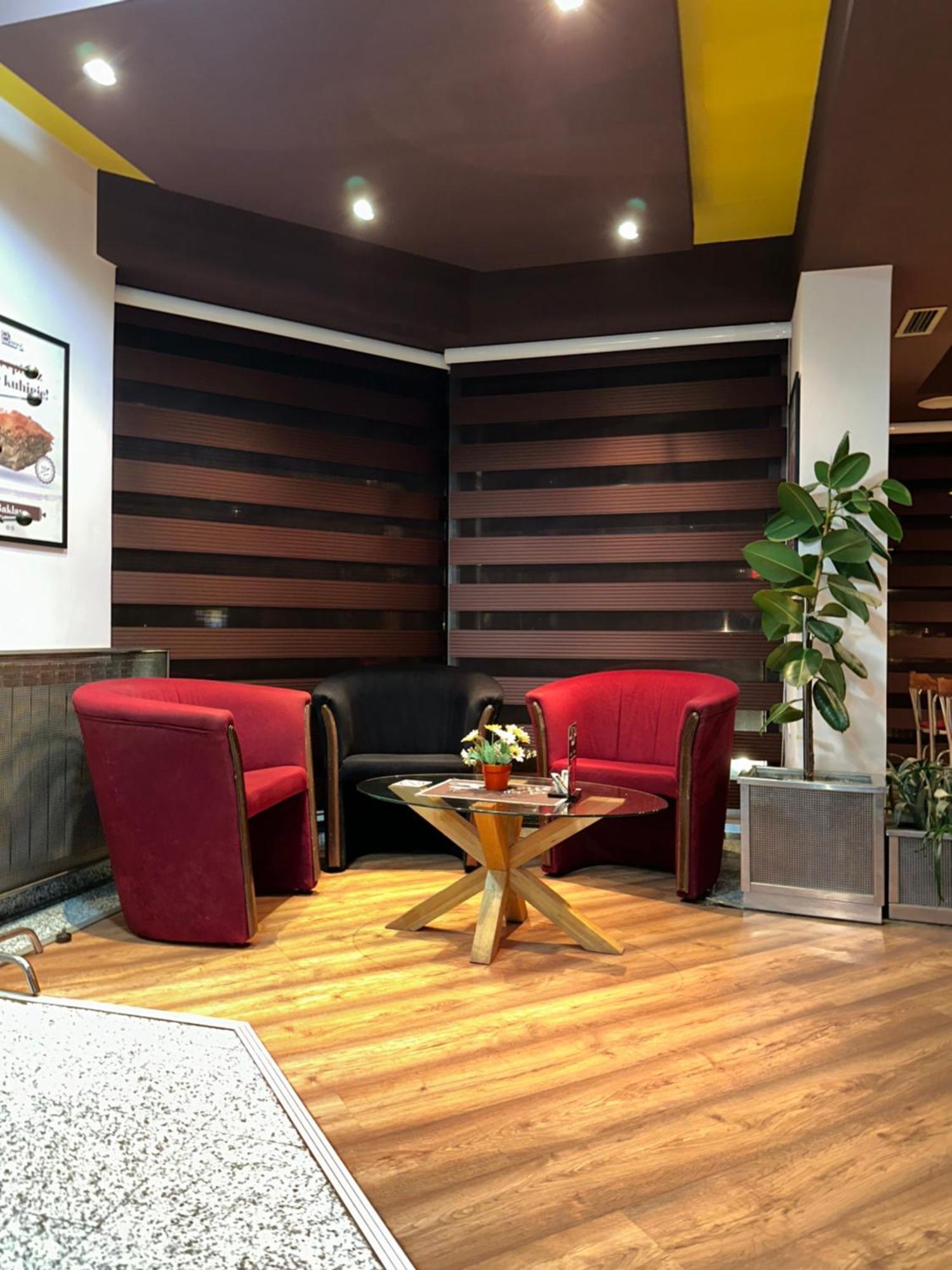 Hotel Brkic Sarajevo Airport - Free Parking Exteriör bild