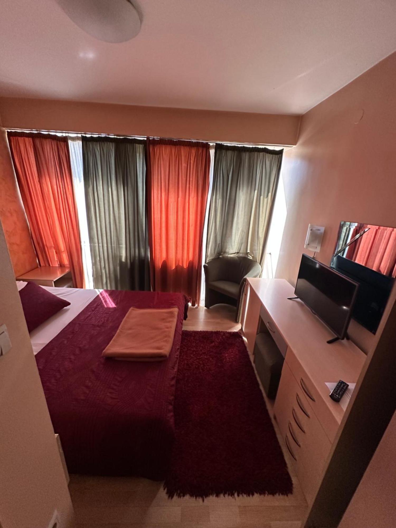 Hotel Brkic Sarajevo Airport - Free Parking Exteriör bild